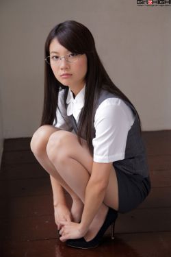 寡妇田里有桃花小说